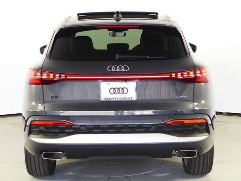 Used 2025 Audi Q5 Premium Plus w/ Premium Plus AWD/4WD image 8