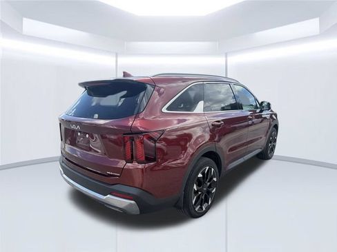 Used 2025 Kia Sorento SX FWD image 6