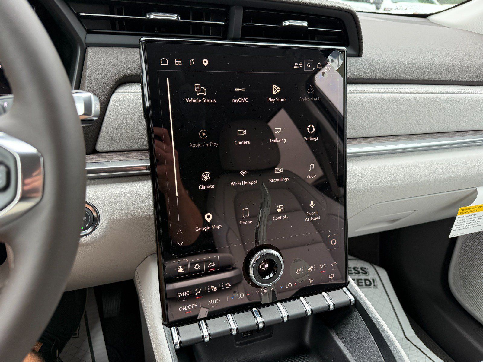 New 2027 GMC Terrain Denali AWD/4WD image 32