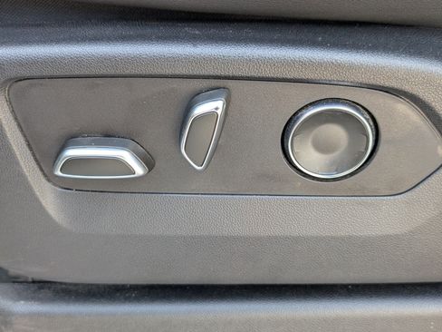 Used 2021 Cadillac Escalade ESV Premium Luxury w/ Performance Package image 23