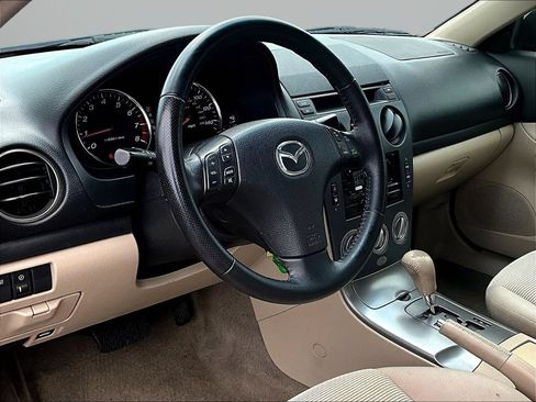 Used 2005 MAZDA MAZDA6 i FWD image 17