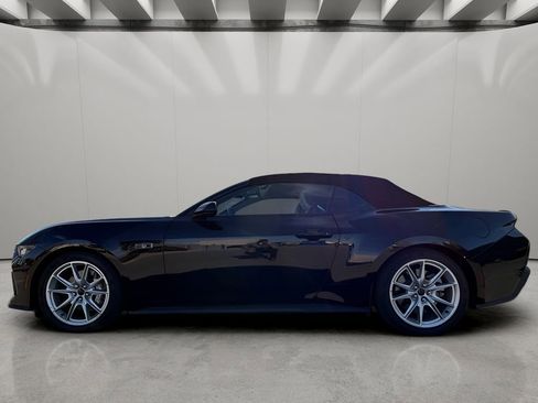 Used 2024 Ford Mustang GT Premium image 13