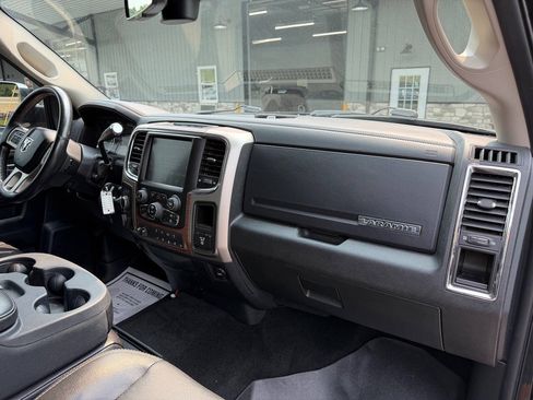 Used 2015 RAM 2500 Laramie AWD/4WD image 17
