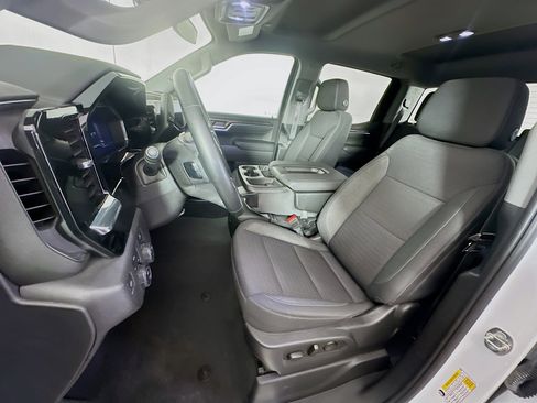 Used 2023 Chevrolet Silverado 1500 LT image 13