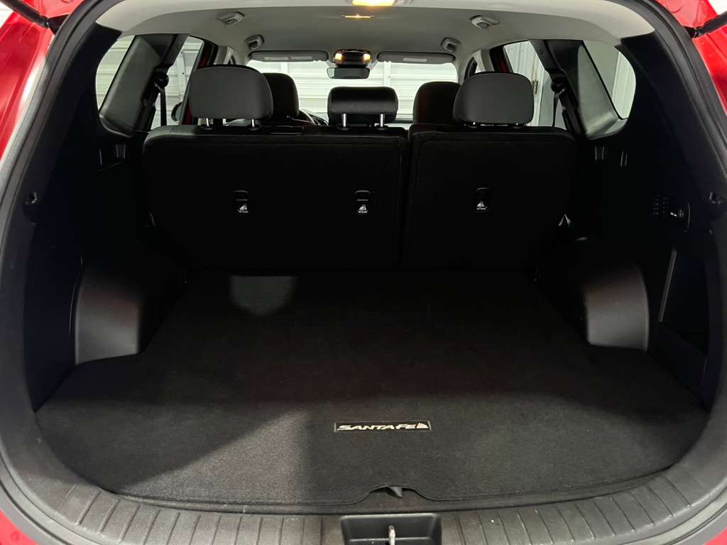 Used 2022 Hyundai Santa Fe SEL w/ Cargo Package FWD image 5