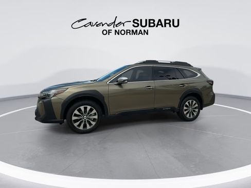 Used 2025 Subaru Outback Touring XT AWD/4WD image 5