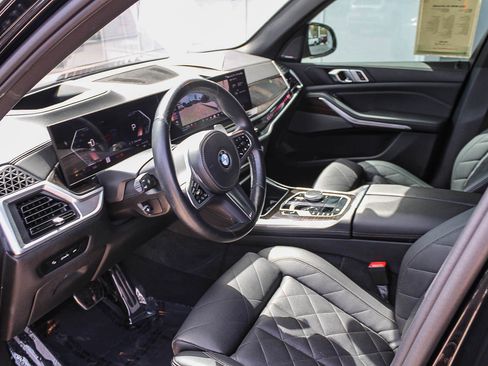 Used 2024 BMW X5 xDrive40i w/ M Sport Package AWD/4WD image 19
