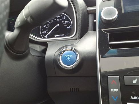 Certified 2019 Toyota Avalon XSE image 25