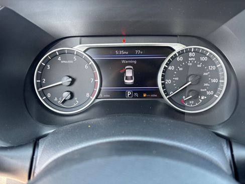 New 2025 Nissan Sentra SR w/ SR Premium Package image 21