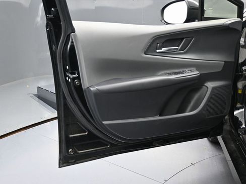 Used 2024 Toyota Prius XLE image 41