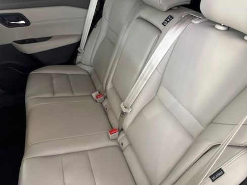Certified 2022 Nissan Rogue SL w/ SL Premium Package AWD/4WD image 24