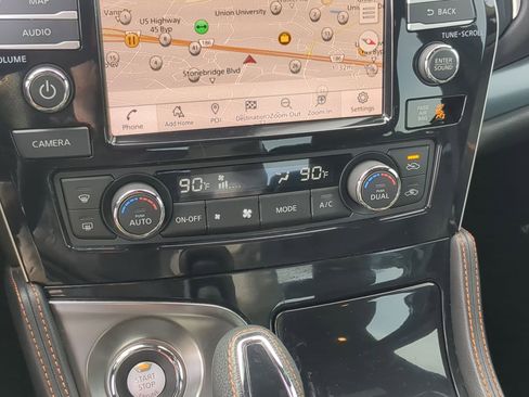 Used 2022 Nissan Maxima SR w/ Sport Mat Group image 17