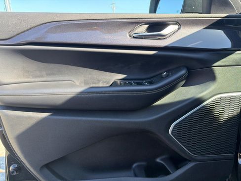 Used 2021 Jeep Grand Cherokee L Laredo w/ Luxury Tech Group I image 12