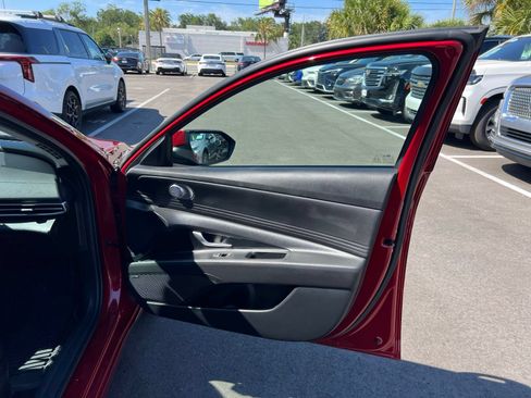 Used 2024 Hyundai Elantra Limited FWD image 52