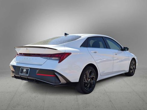 New 2026 Hyundai Elantra SEL Sport FWD image 8
