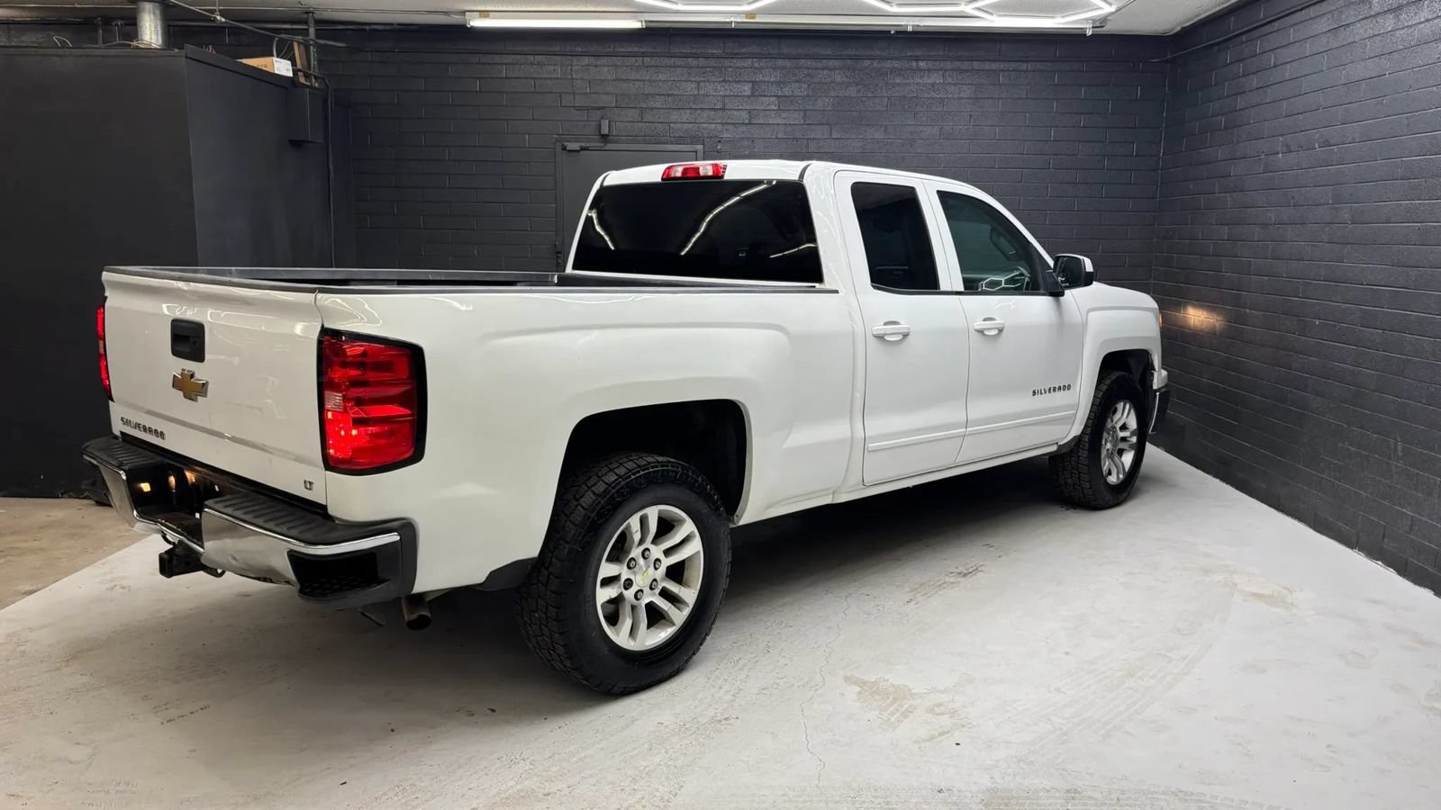 Used 2015 Chevrolet Silverado 1500 LT w/ All Star Edition AWD/4WD image 4