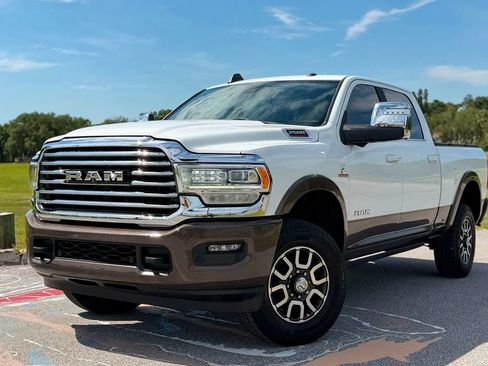 Used 2024 RAM 2500 Limited w/ Towing Technology Group AWD/4WD image 4
