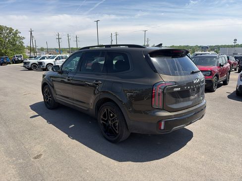 Used 2024 Kia Telluride SX Prestige X-Line image 2