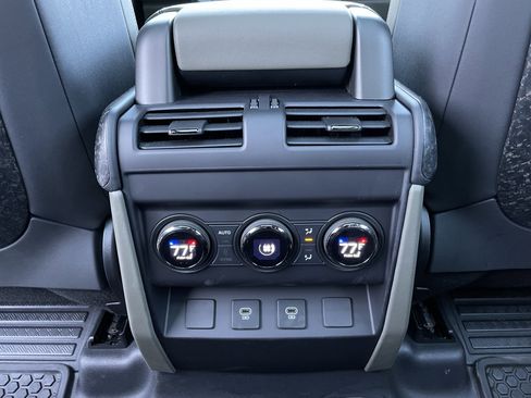 Certified 2025 Land Rover Defender 110 image 26