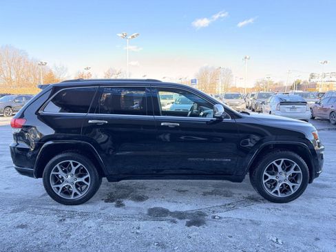 Used 2019 Jeep Grand Cherokee Overland image 6