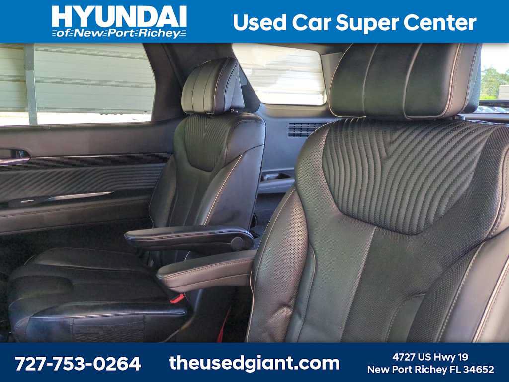 Used 2024 Hyundai Palisade Calligraphy FWD image 16