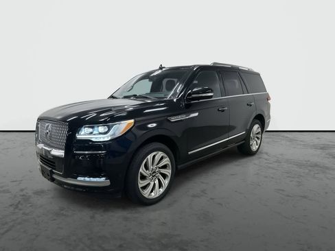 Used 2024 Lincoln Navigator Reserve AWD/4WD image 8