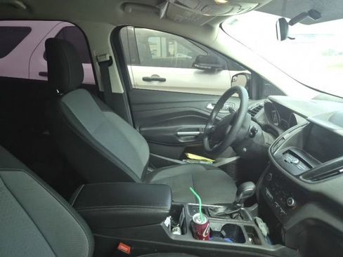 Used 2019 Ford Escape SE FWD image 10