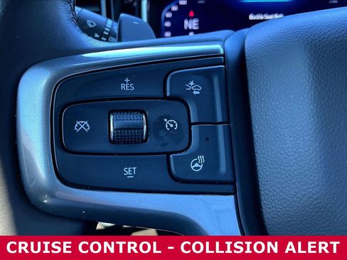 Used 2022 Chevrolet Silverado 1500 RST image 12