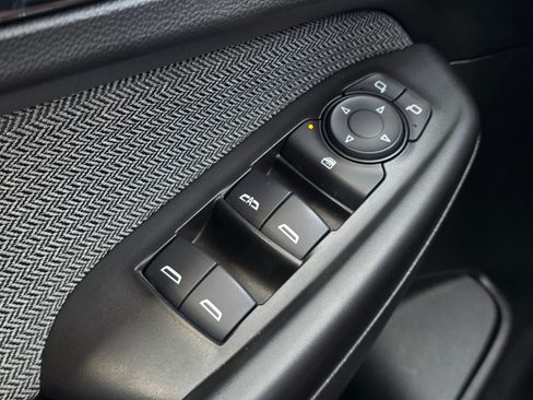 Used 2023 Chevrolet TrailBlazer LT FWD image 24