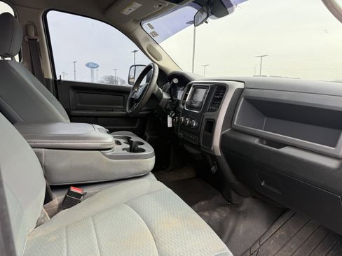Used 2018 RAM 2500 Tradesman w/ Chrome Appearance Group image 10