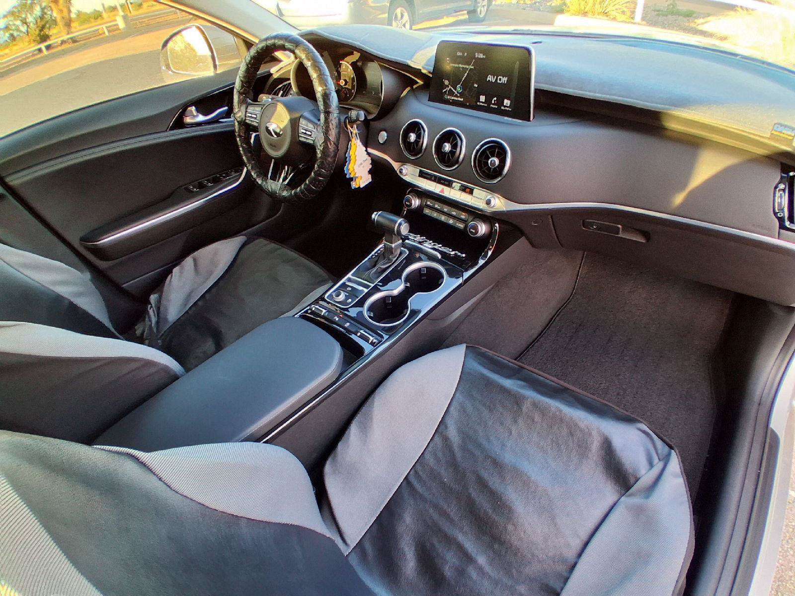 Used 2018 Kia Stinger Premium RWD image 28