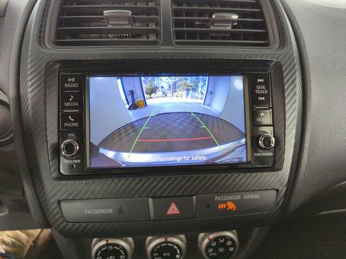 Used 2024 Mitsubishi Outlander Sport ES AWD/4WD image 26