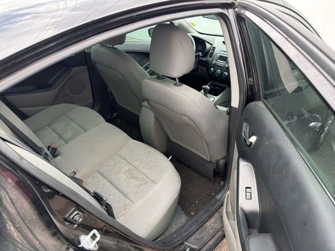 Used 2015 Kia Forte LX image 6