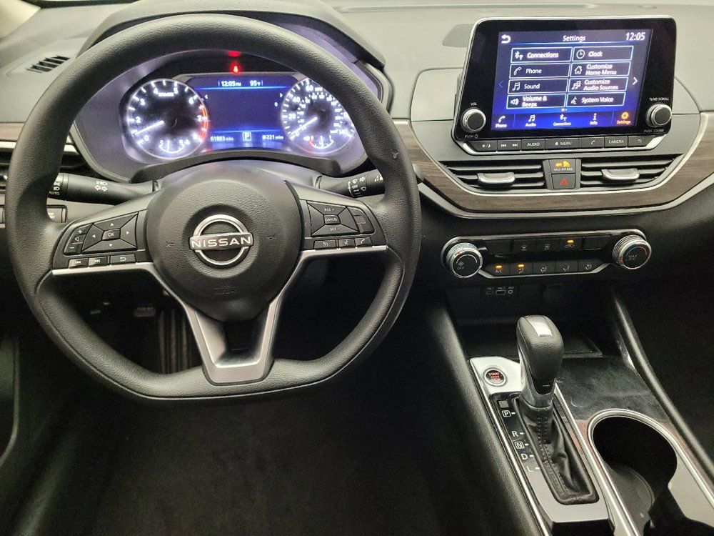 Used 2024 Nissan Altima 2.5 SV FWD image 22