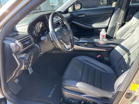 Used 2018 Lexus IS 350 350 image 4