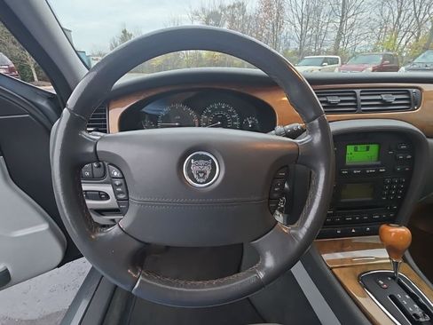 Used 2003 Jaguar S-TYPE 4.2 image 19