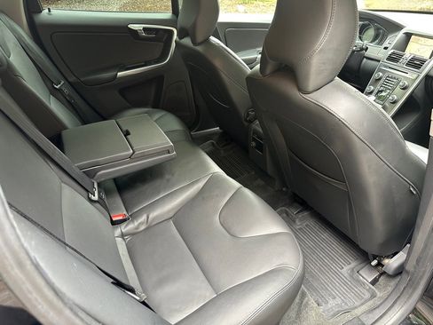 Used 2015 Volvo XC60 T6 Premier Plus image 17