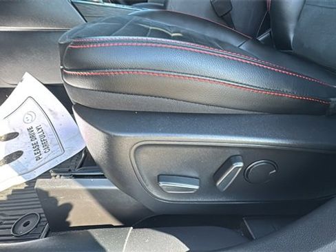 Certified 2022 Ford Escape SEL w/ SEL Stealth AWD Package image 8