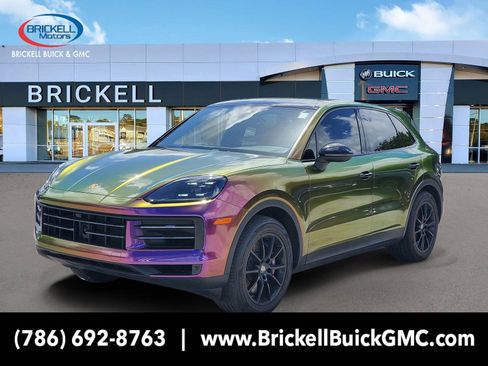 Used 2024 Porsche Cayenne AWD/4WD image 1