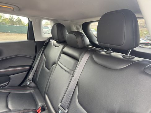 Used 2018 Jeep Compass Trailhawk w/ Leather Interior Group AWD/4WD image 23