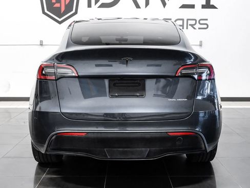 Used 2022 Tesla Model Y Long Range AWD/4WD image 9