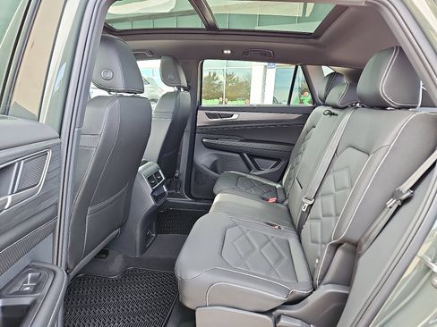 New 2026 Volkswagen Atlas Cross Sport SE image 11