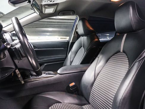 Certified 2022 Toyota Camry SE FWD image 18