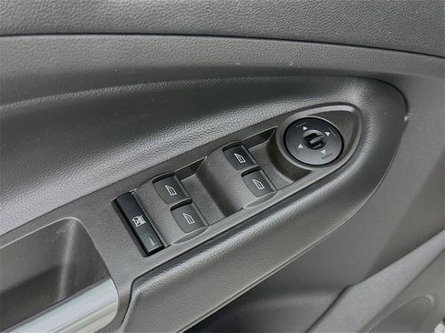 Used 2018 Ford Escape SE image 22