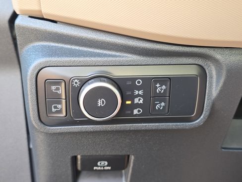 Used 2022 Ford Bronco Wildtrak image 29