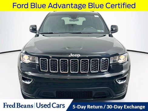 Used 2021 Jeep Grand Cherokee Laredo AWD/4WD image 2