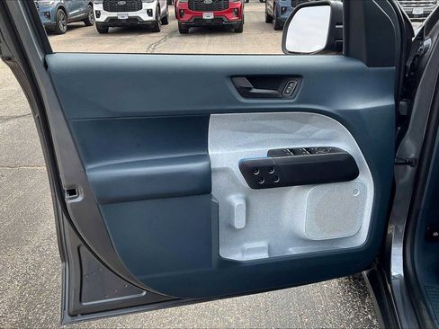 New 2025 Ford Maverick XLT image 10