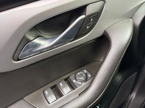 Used 2023 Chevrolet Blazer LT image 24