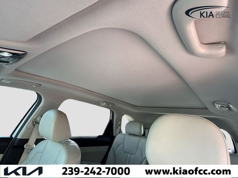 Used 2021 Kia Sorento EX w/ Panoramic Sunroof Package AWD/4WD image 28