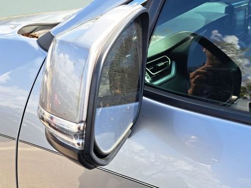 Used 2021 Toyota RAV4 XLE image 7